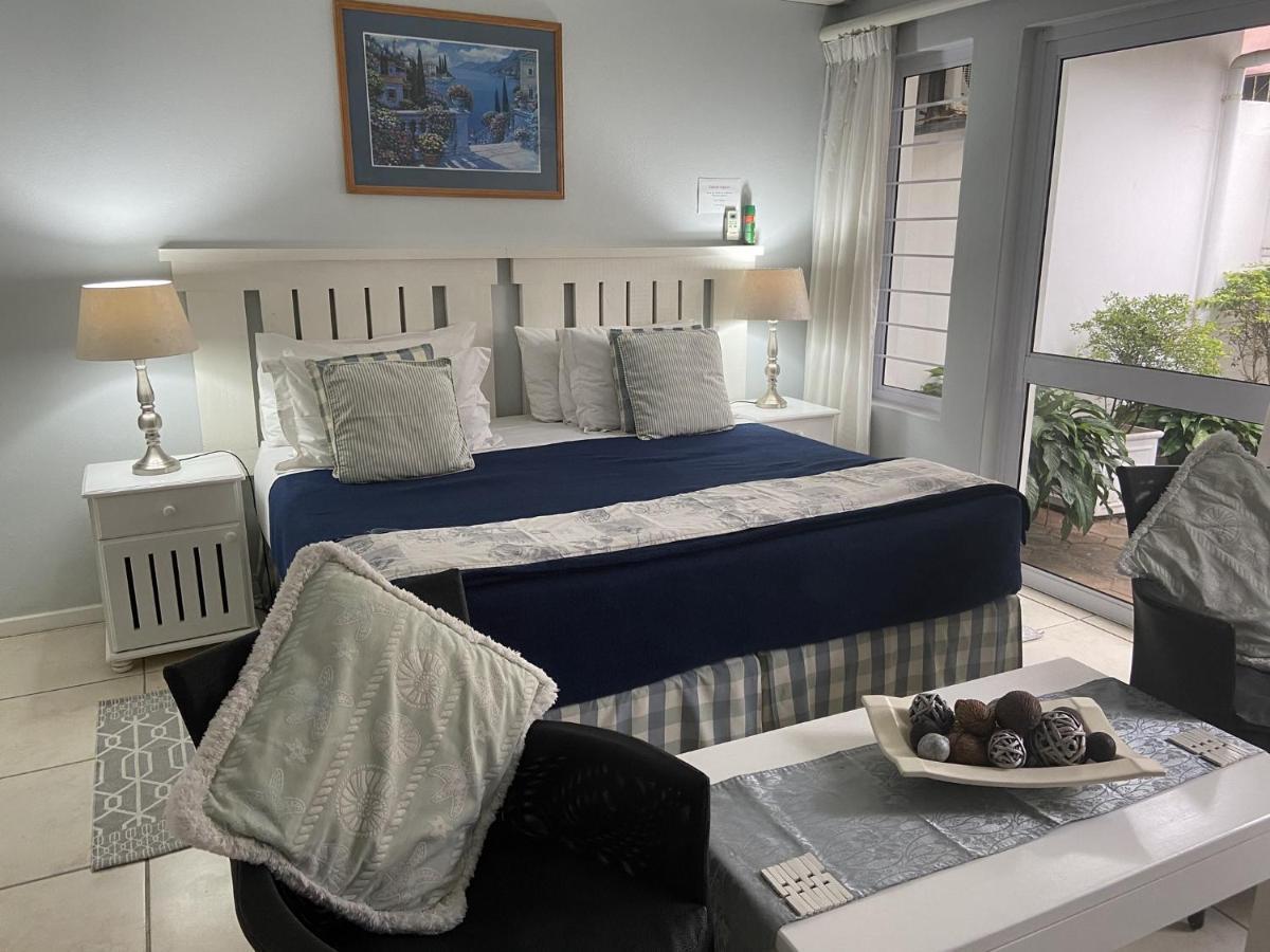 Flamingo Rocks Bed & Breakfast เดอร์บัน ภายนอก รูปภาพ
