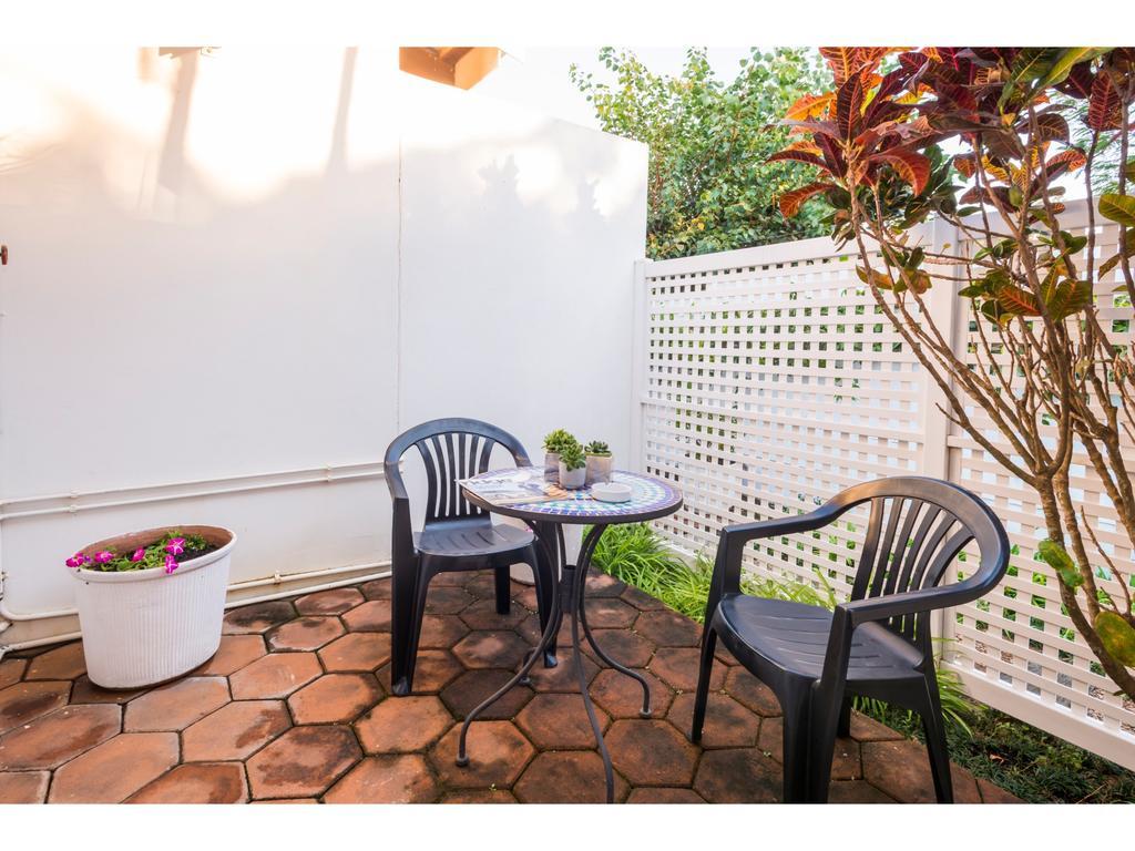 Flamingo Rocks Bed & Breakfast เดอร์บัน ภายนอก รูปภาพ
