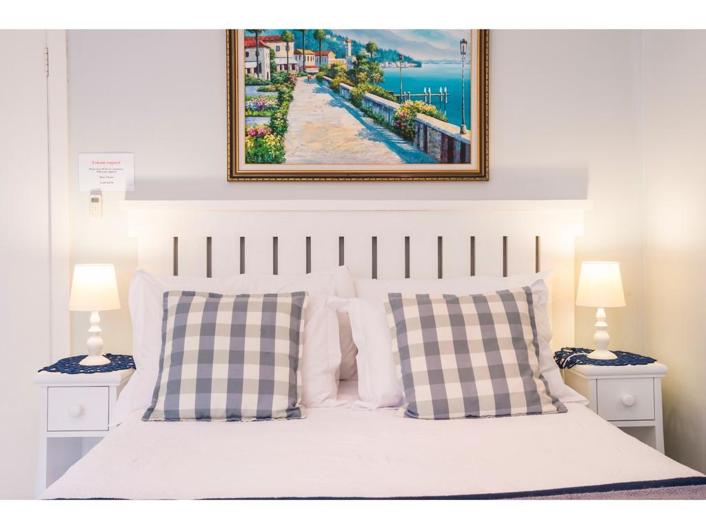 Flamingo Rocks Bed & Breakfast เดอร์บัน ภายนอก รูปภาพ